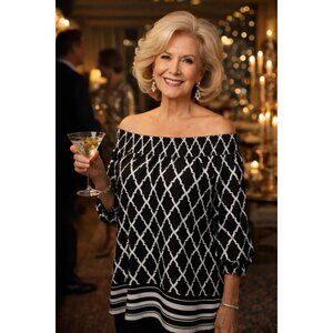 Chico's Black & White Blouse 3/4 sleeve Women's size 0 Small (4) Off Shoulder